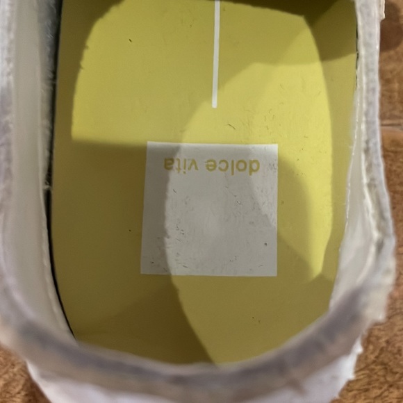 Dolce Vita shoe size 7.5 - Picture 2 of 9